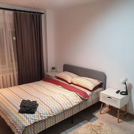 Mia Central Apart, 3 Rooms, 2 Baths, Afi Mall ブラショフ エクステリア 写真