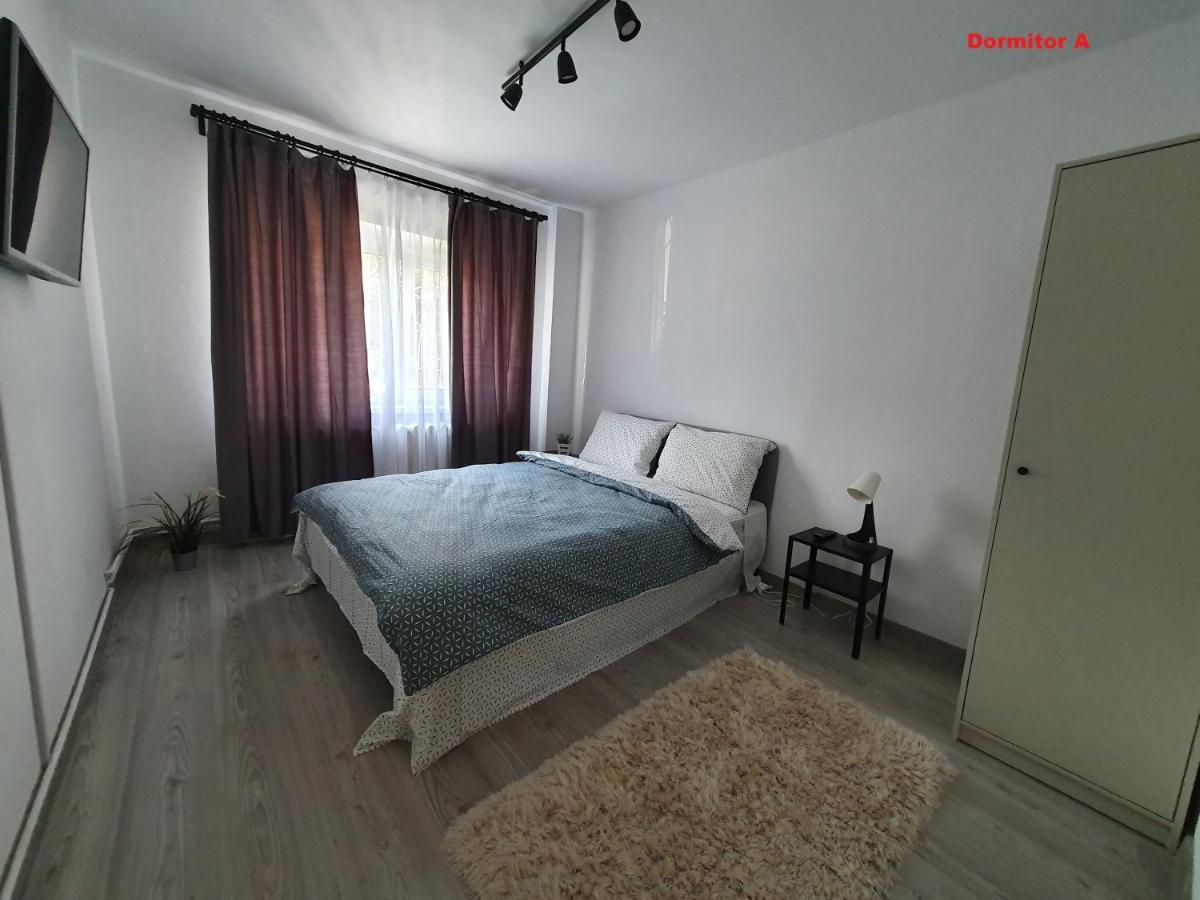Mia Central Apart, 3 Rooms, 2 Baths, Afi Mall ブラショフ エクステリア 写真