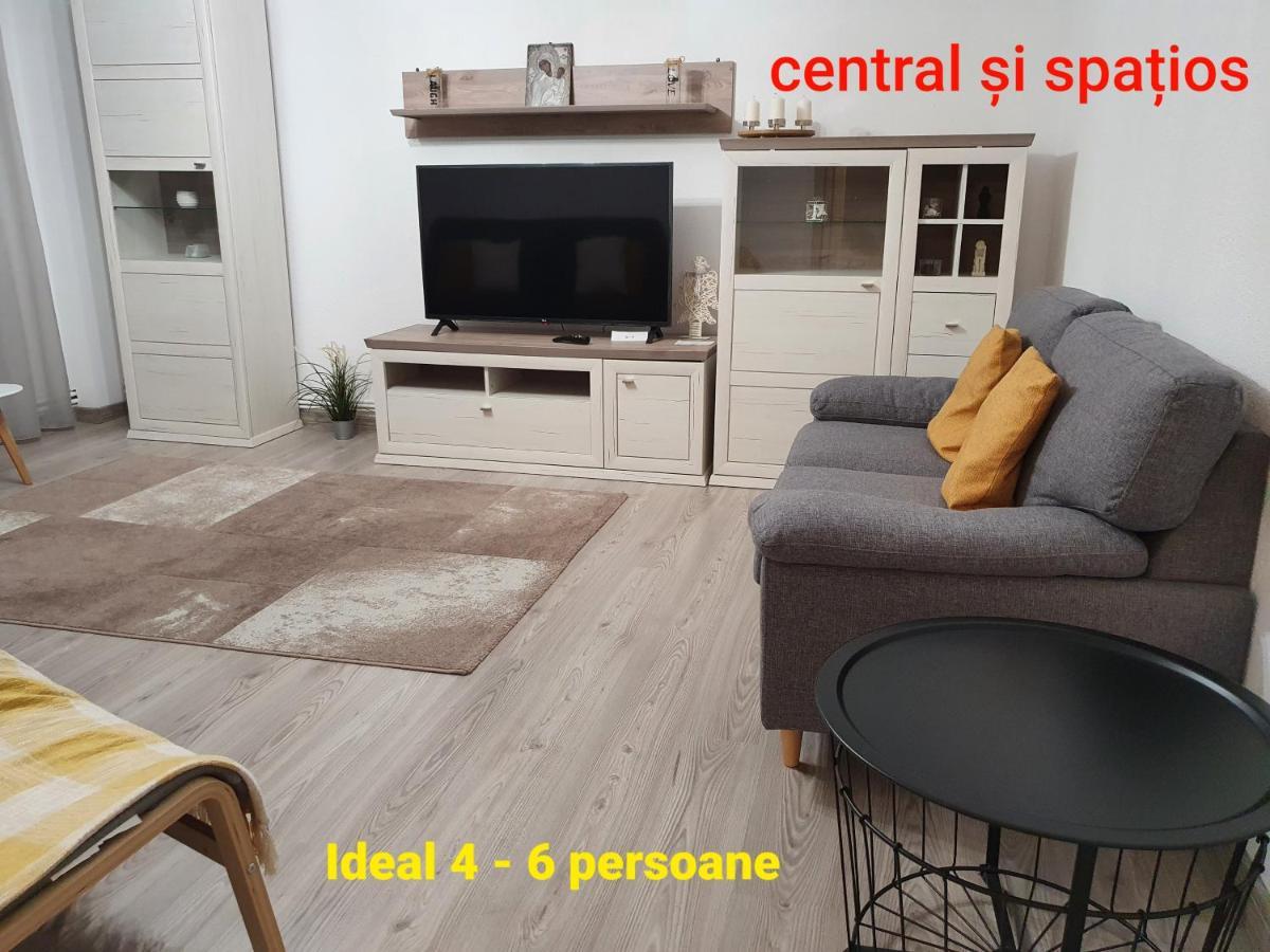 Mia Central Apart, 3 Rooms, 2 Baths, Afi Mall ブラショフ エクステリア 写真