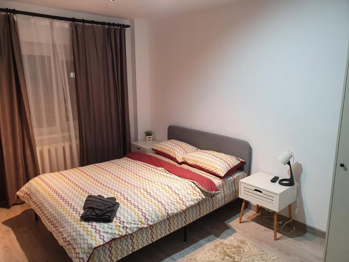 Mia Central Apart, 3 Rooms, 2 Baths, Afi Mall ブラショフ エクステリア 写真
